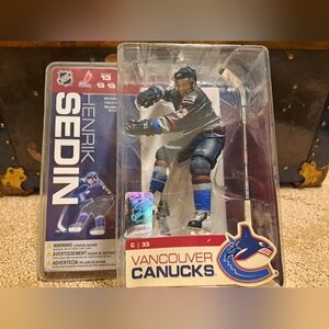 Vintage 2006 Vancouver Canucks Henrik Sedin Action Figure